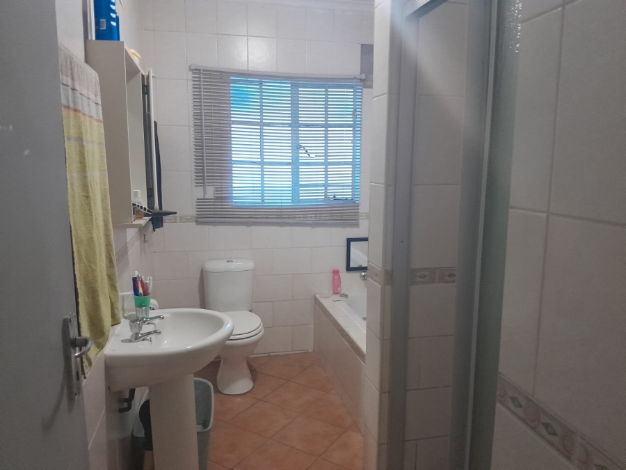 3 Bedroom Property for Sale in Bodorp North West